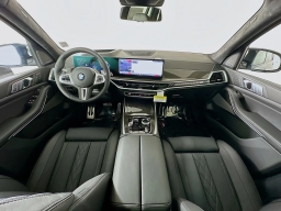 BMW X7 M60i Sports Activity Vehicle 2026