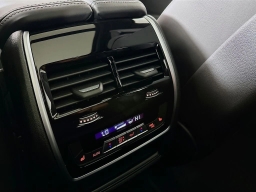 BMW X7 M60i Sports Activity Vehicle 2026