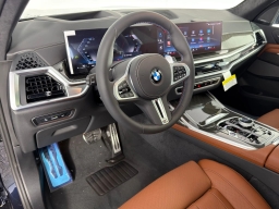 BMW X7 M60i Sports Activity Vehicle 2026