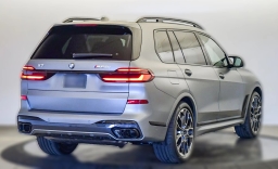 BMW X7 M60i Sports Activity Vehicle 2026