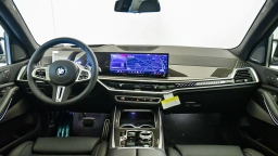 BMW X7 M60i Sports Activity Vehicle 2026