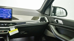 BMW X7 M60i Sports Activity Vehicle 2026