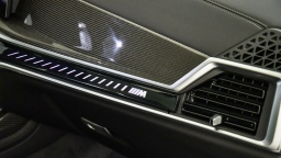 BMW X7 M60i Sports Activity Vehicle 2026