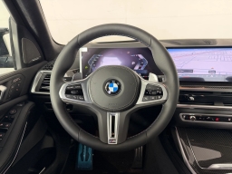 BMW X7 M60i Sports Activity Vehicle 2026