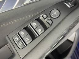 BMW X7 M60i Sports Activity Vehicle 2026