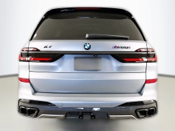 BMW X7 M60i Sports Activity Vehicle 2026