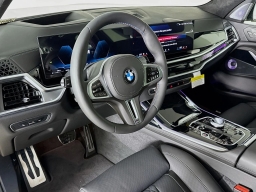BMW X7 M60i Sports Activity Vehicle 2026