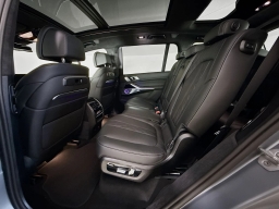 BMW X7 M60i Sports Activity Vehicle 2026