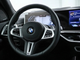 BMW X7 M60i Sports Activity Vehicle 2026