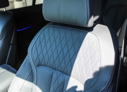 BMW X7 M60i Sports Activity Vehicle 2025