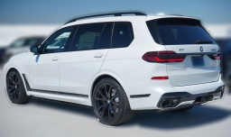 BMW X7 M60i Sports Activity Vehicle 2026