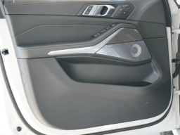 BMW X7 M60i Sports Activity Vehicle 2026