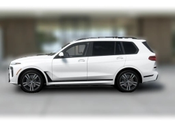 BMW X7 M60i Sports Activity Vehicle 2026