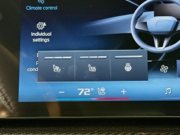 BMW X7 M60i Sports Activity Vehicle 2026