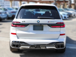 BMW X7 M60i Sports Activity Vehicle 2026