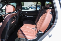 BMW X7 M60i Sports Activity Vehicle 2026