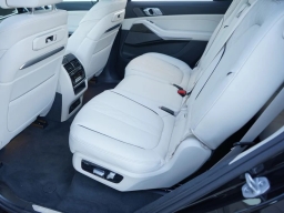 BMW X7 M60i Sports Activity Vehicle 2026