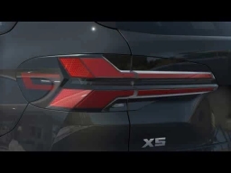 BMW X5 M60i Sports Activity Vehicle 2025
