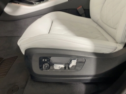 BMW X5 M60i Sports Activity Vehicle 2026