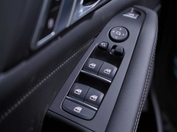 BMW X5 M60i Sports Activity Vehicle 2026