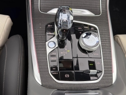 BMW X7 ALPINA XB7 Sports Activity Vehicle 2026