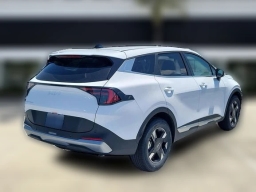 Kia Sportage LX FWD 2026