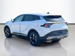 Kia Sportage LX FWD 2026