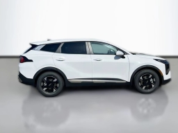 Kia Sportage LX FWD 2026