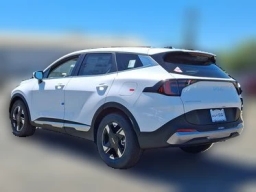 Kia Sportage LX FWD 2026