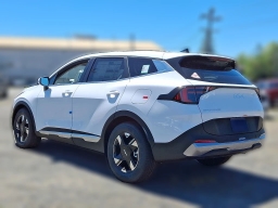 Kia Sportage LX FWD 2026