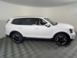Kia Telluride EX FWD 2025
