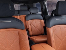 Kia Telluride SX FWD 2027