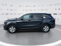 Kia Sorento LX FWD 2026
