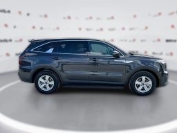 Kia Sorento LX FWD 2026