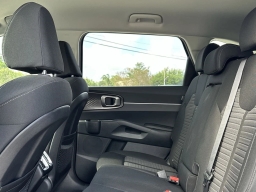 Kia Sorento LX FWD 2026