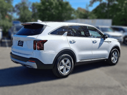 Kia Sorento LX FWD 2026