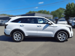 Kia Sorento LX FWD 2026