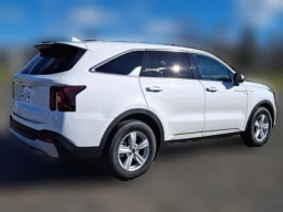 Kia Sorento LX FWD 2026