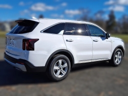 Kia Sorento LX FWD 2026