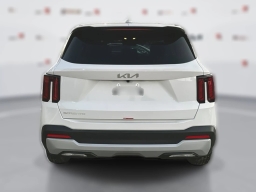 Kia Sorento LX FWD 2026