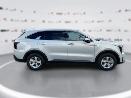 Kia Sorento LX FWD 2026
