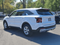 Kia Sorento LX FWD 2026