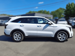 Kia Sorento LX FWD 2026