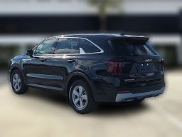 Kia Sorento LX FWD 2026