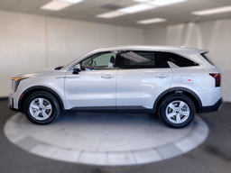 Kia Sorento LX FWD 2026