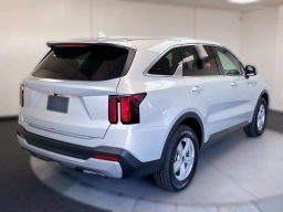 Kia Sorento LX FWD 2026