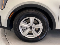 Kia Sorento LX FWD 2026