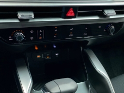 Kia Sorento LX FWD 2026