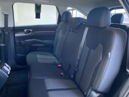 Kia Sorento LX FWD 2026