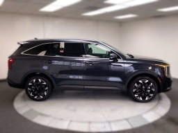 Kia Sorento SX FWD 2026